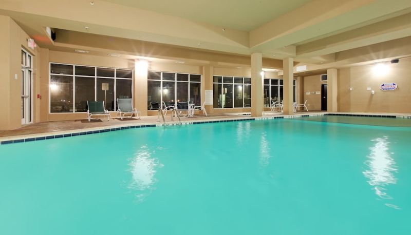 Piscina - Holiday Inn DALLAS - GARLAND by IHG