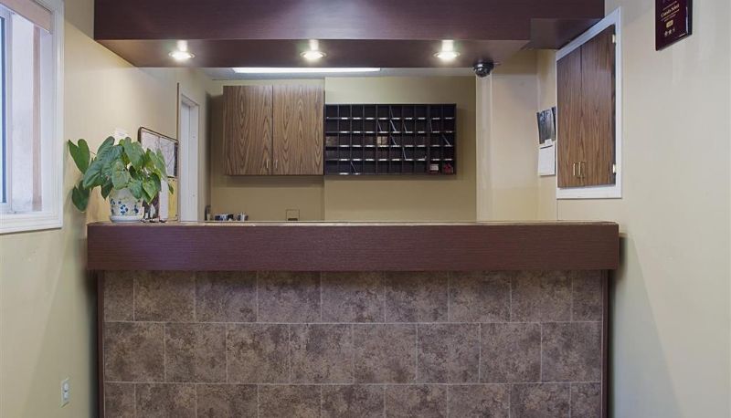 Hall - Canadas Best Value Inn Mile 0