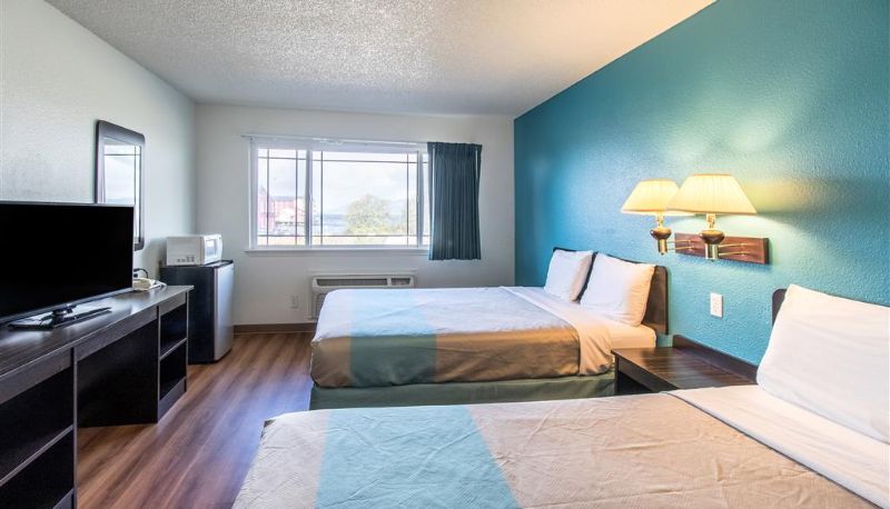 Camera - Motel 6 Astoria OR