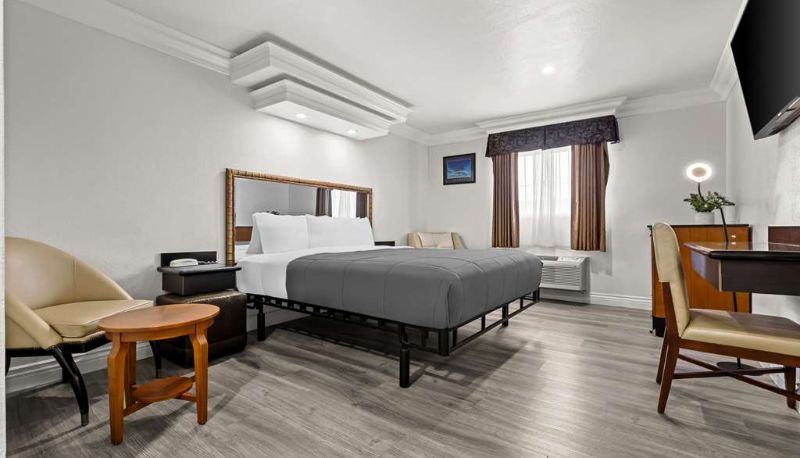 Pokój - Rodeway Inn Santa Ana - Garden Grove