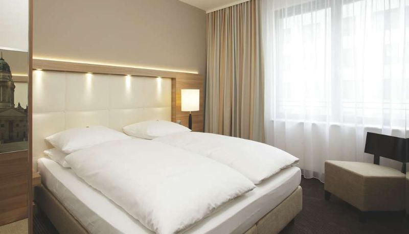 Suite - Hotel Berlin Alexanderplatz by Leonardo Hotels