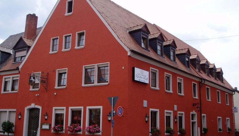 Buitenruimte van het hotel - Hotel-Gasthof Weißes Roß Gasthof