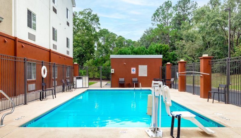 Pool - Candlewood Suites ENTERPRISE by IHG