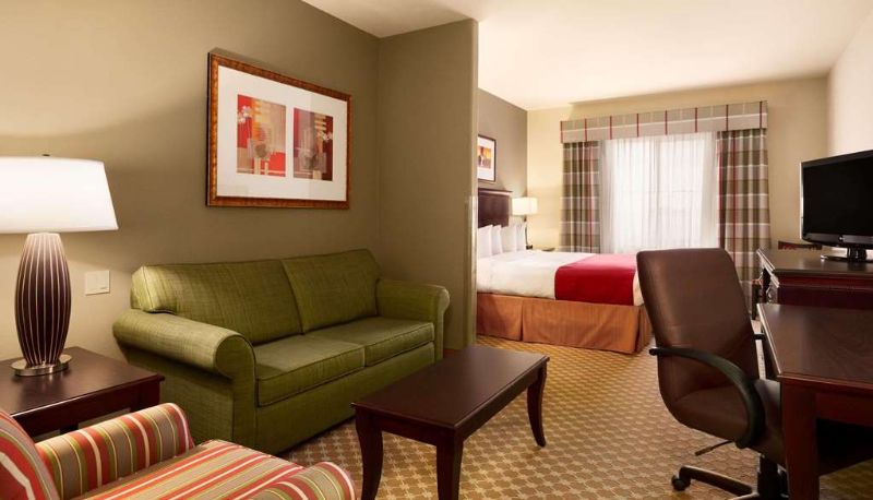 Suite - Country Inn & Suites by Radisson College Station TX