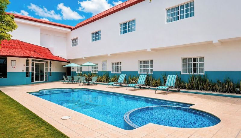 Pool - Ocean View Hotel