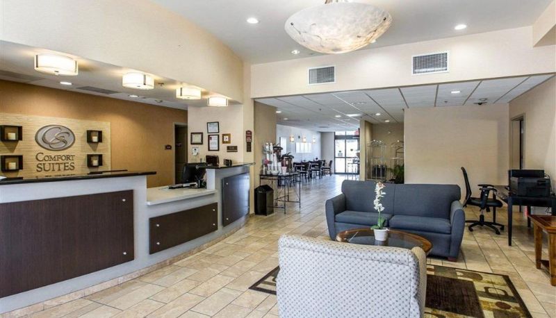 Hall - Comfort Suites Near City of Industry - Los Angeles
