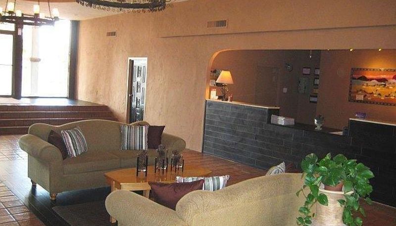 Hall - Hotel Mission de Oro