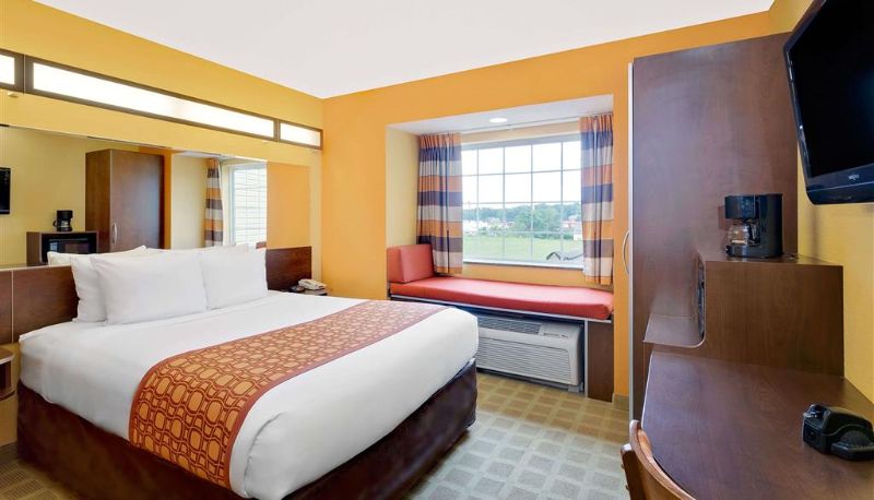 Camera - Microtel Inn & Suites by Wyndham Princeton