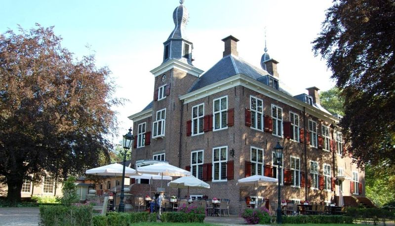 Zewnętrzna część hotelu - Hotel Kasteel de Essenburgh