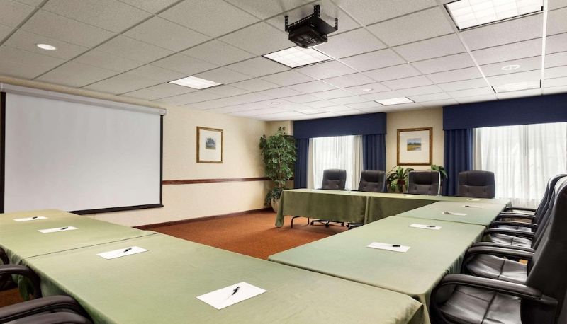 Meeting room - Garner Hotel MADISON - HUNTSVILLE AIRPORT by IHG