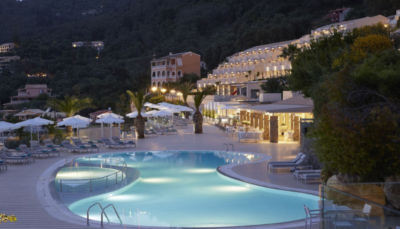 Piscine - Pelekas Monastery