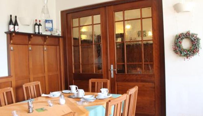 Sala de desayunos dentro del restaurante - Landgasthof Heerlein Landgasthof