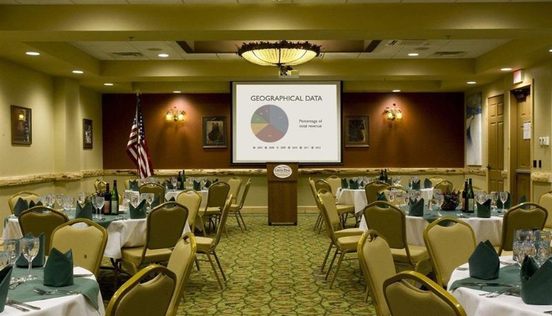 Conference room - HOPE LAKE LODGE AND INDOOR WATERPARK
