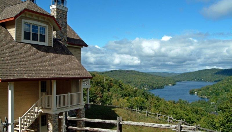 Widok na zewnątrz - CAP TREMBLANT MOUNTAIN RESORT