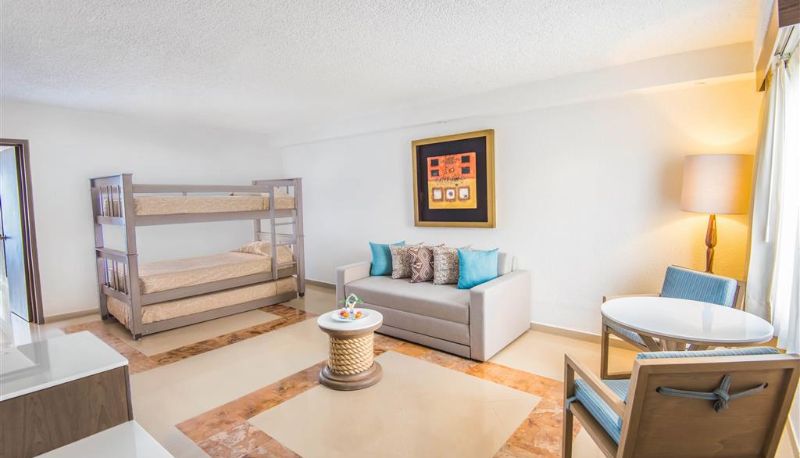 Camera - Wyndham Alltra Cancun All Inclusive Resort