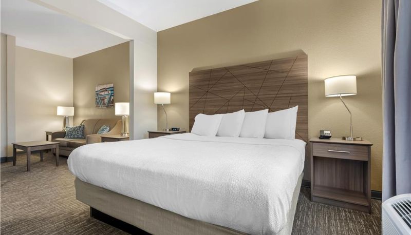 Zimmer - Best Western Brockport Inn & Suites