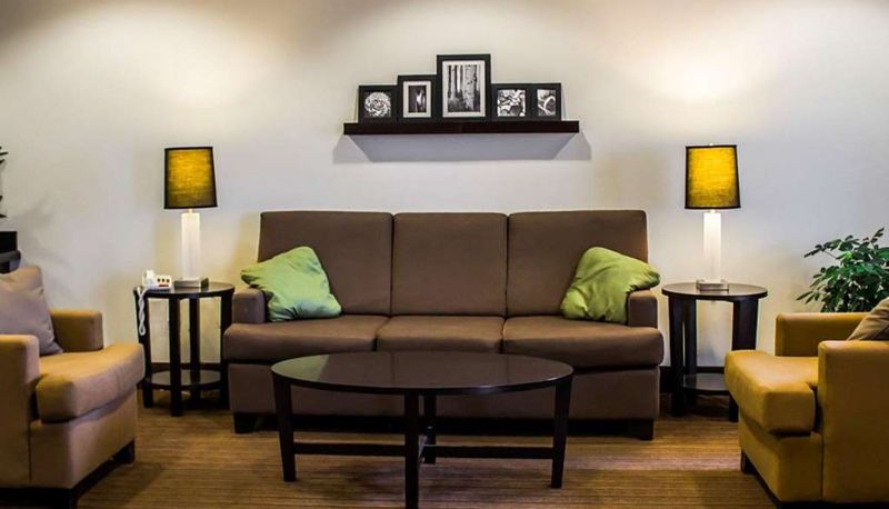 Salon - Spark by Hilton Harrisburg East