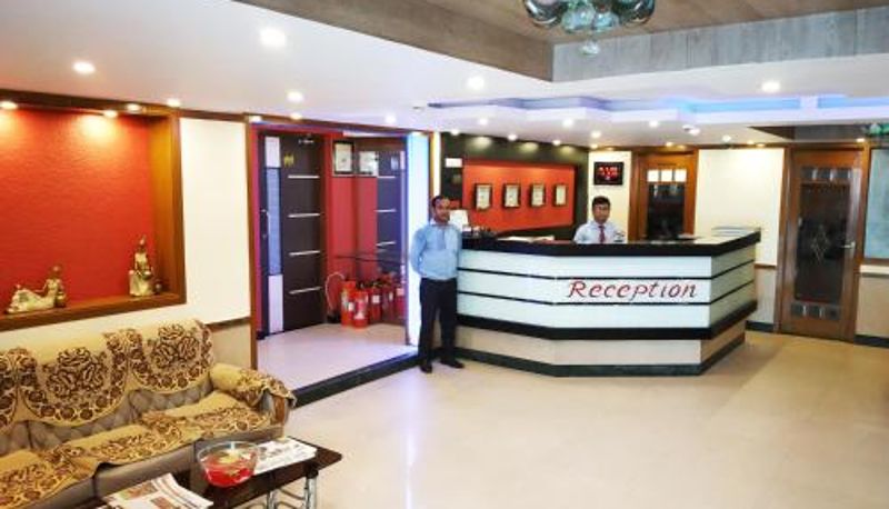 Recepción - Hotel Executive Tower