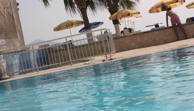Zwembad - Grand Sahin's Hotel