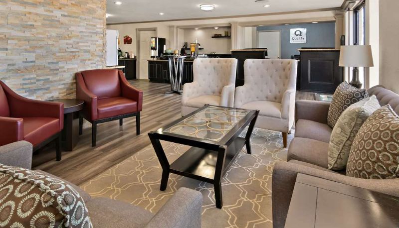 Lobby - Quality Inn & Suites Weatherford