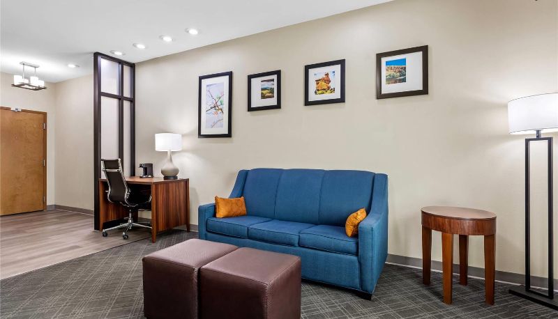 Camera - Comfort Suites Roswell North