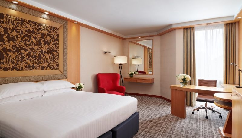 Zimmer - Millennium Hotel and Conferenc Gloucester London
