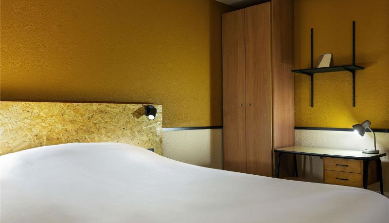 Room - greet Hotel Villeneuve La Garenne Paris Nord