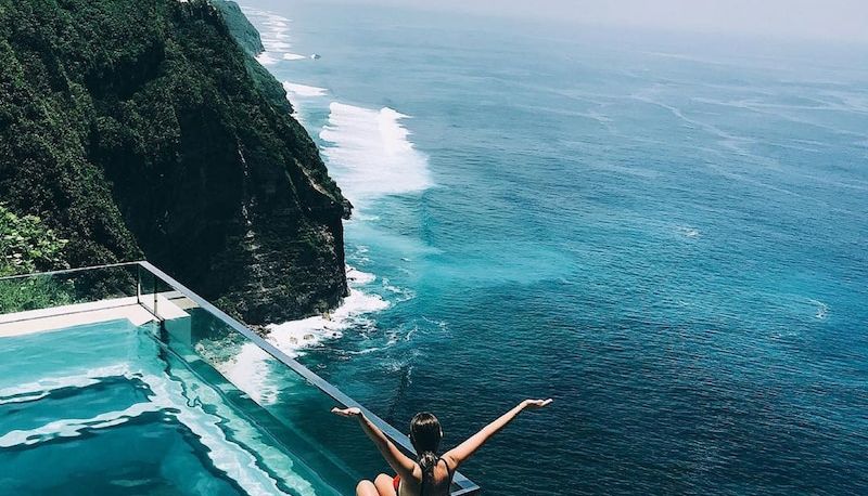 Piscina - The Edge Bali