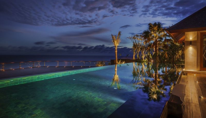Piscina - The Edge Bali