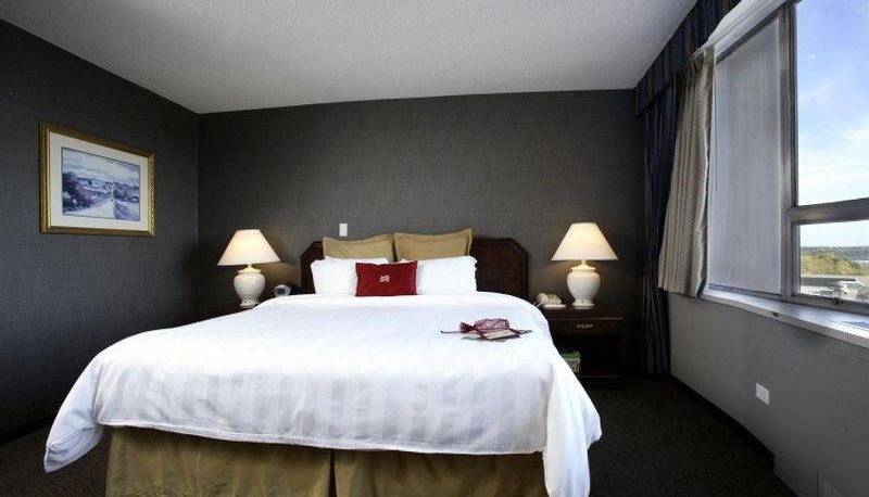Zimmer - Chateau Lacombe Hotel