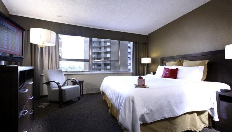 Zimmer - Chateau Lacombe Hotel