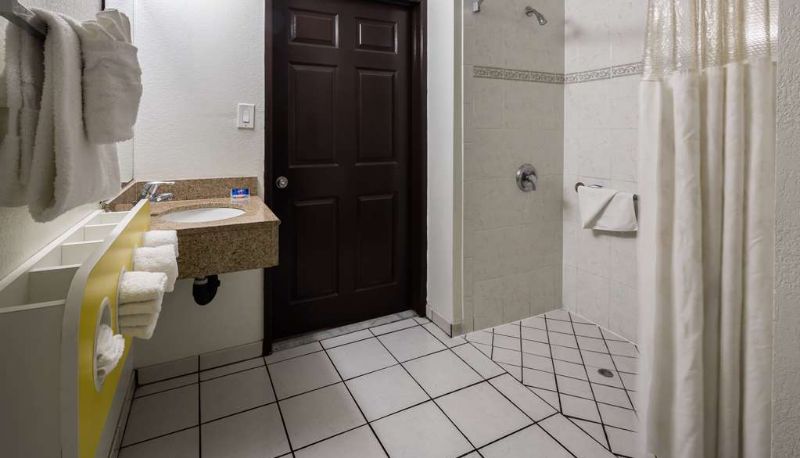 Vierbettzimmer - MOTEL 6 CANOGA PARK CA