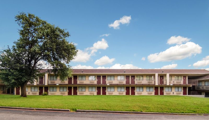 Info - Red Roof Inn Fort Worth South