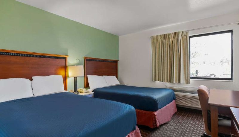 Vierpersoonskamer - Americas Best Value Inn Lincoln Airport