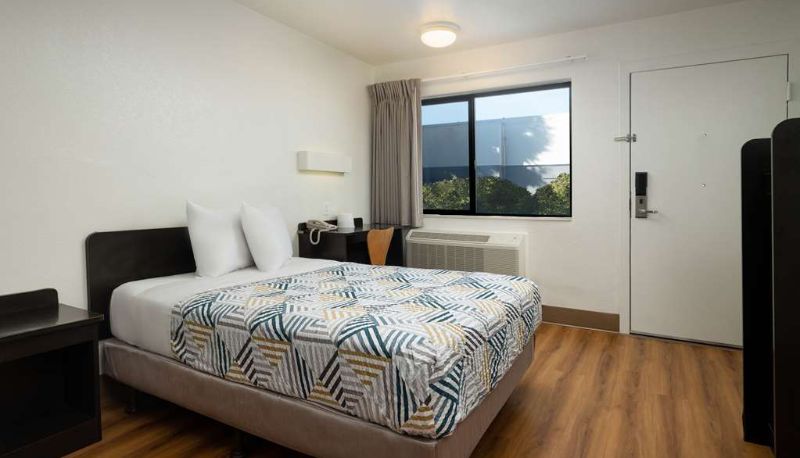 Kamer - Motel 6 Santa Barbara - Goleta