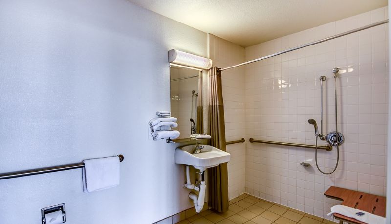 Habitación - MOTEL 6 STOCKTON-CHARTER WAY WEST