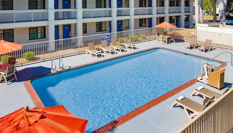 Piscine - CA MOTEL 6 THOUSAND OAKS