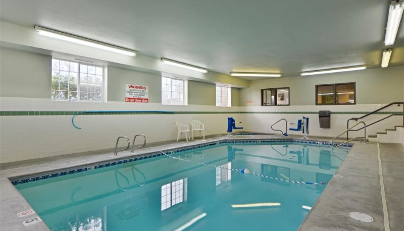 Piscina - MOTEL 6 MERIDIAN ID