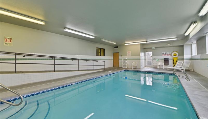 Piscina - MOTEL 6 MERIDIAN ID