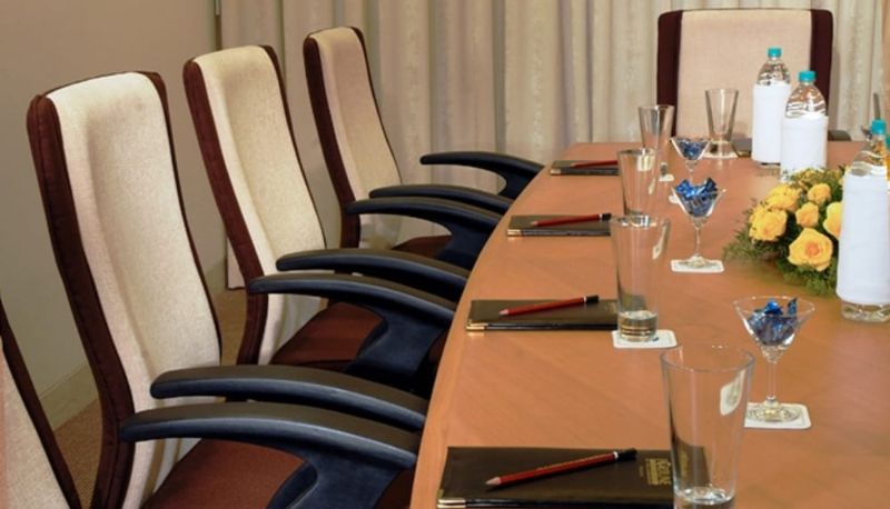 Sala de reuniones - Fortune Park LakeCity Thane
