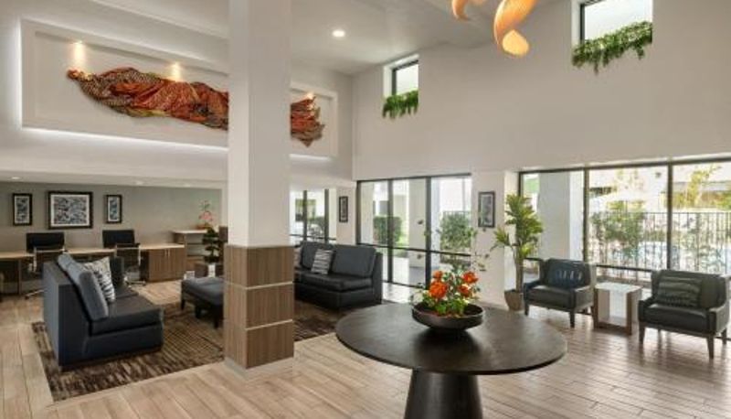 Reception - Mai Hana Hotel and Suites I Drive-Theme Parks