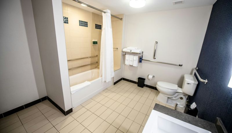 Zimmer - Fairfield by Marriott Inn and Suites Washington Casino Area