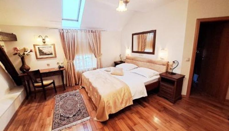 Room - Hotel Livadić