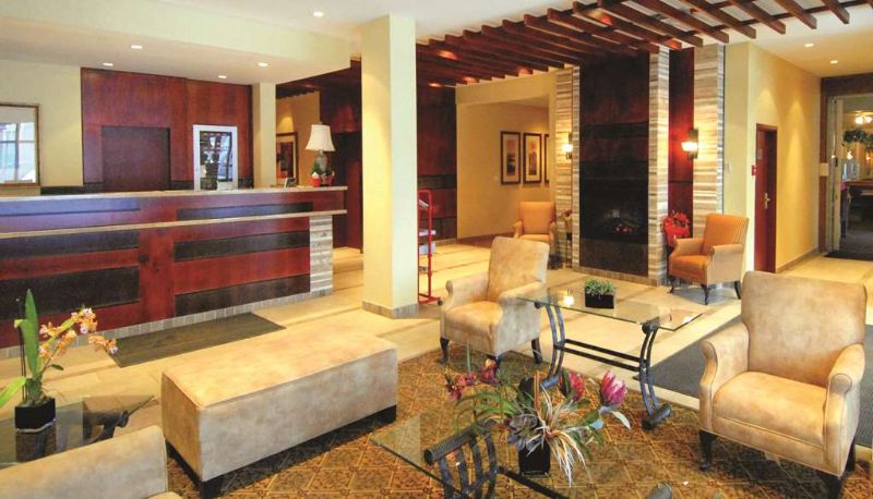 Lobby - Days Inn by Wyndham Edmonton Downtown