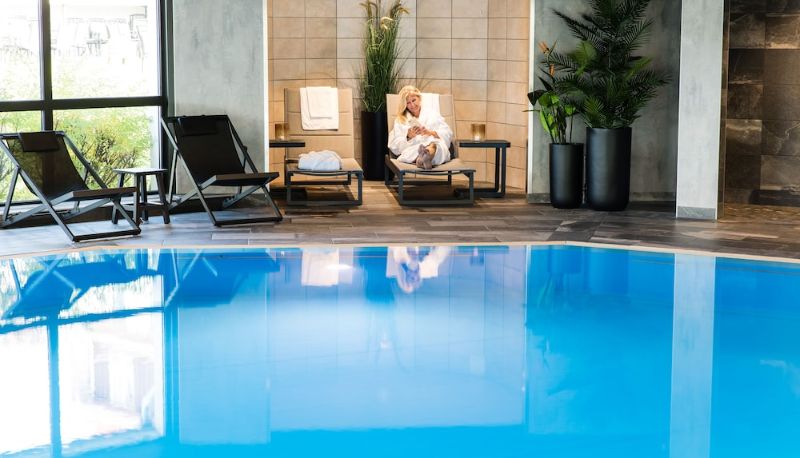 Zwembad - Klækken Hotell