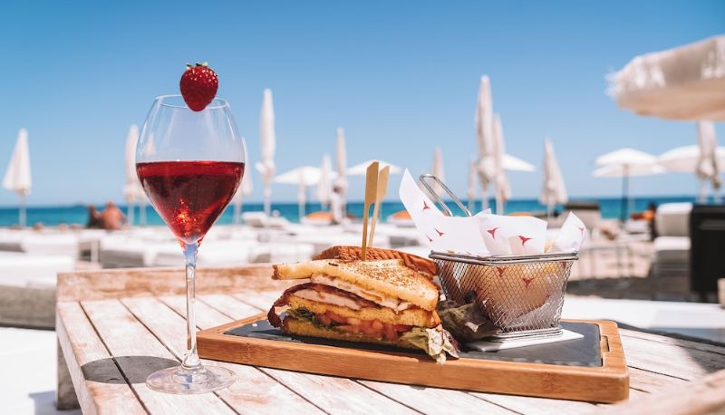 Restaurante - The Unexpected Ibiza Hotel - Ushuaïa Club entrance included