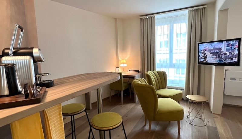 Komfortzimmer (Doppel) - PLATZHIRSCH ZÜRICH - Downtown Boutique Hotel & Sushi Lounge