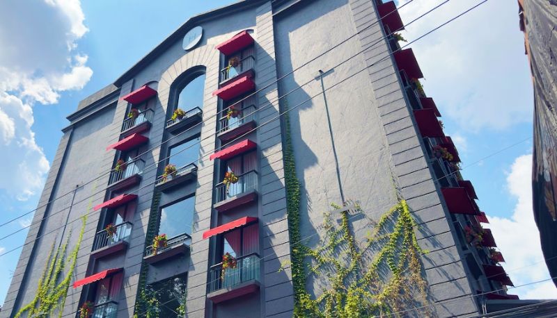 Info - Hive Nápoles By G Hotels