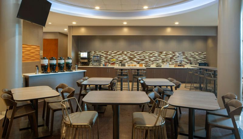 Restaurant - SpringHill Suites by Marriott Lake Charles