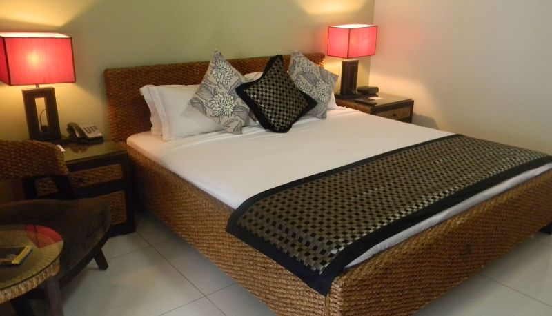 Info - Heritage Park Hotel